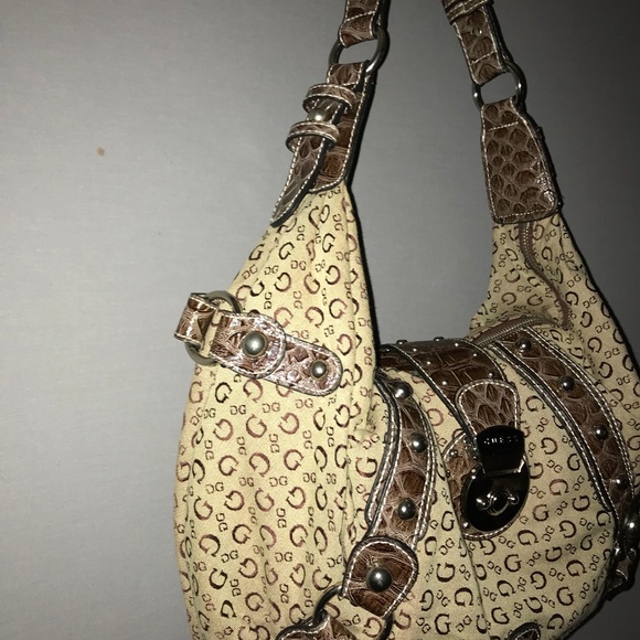 COPY - Guess Signature Canvas Hobo Bag. - Picture 5 of 8